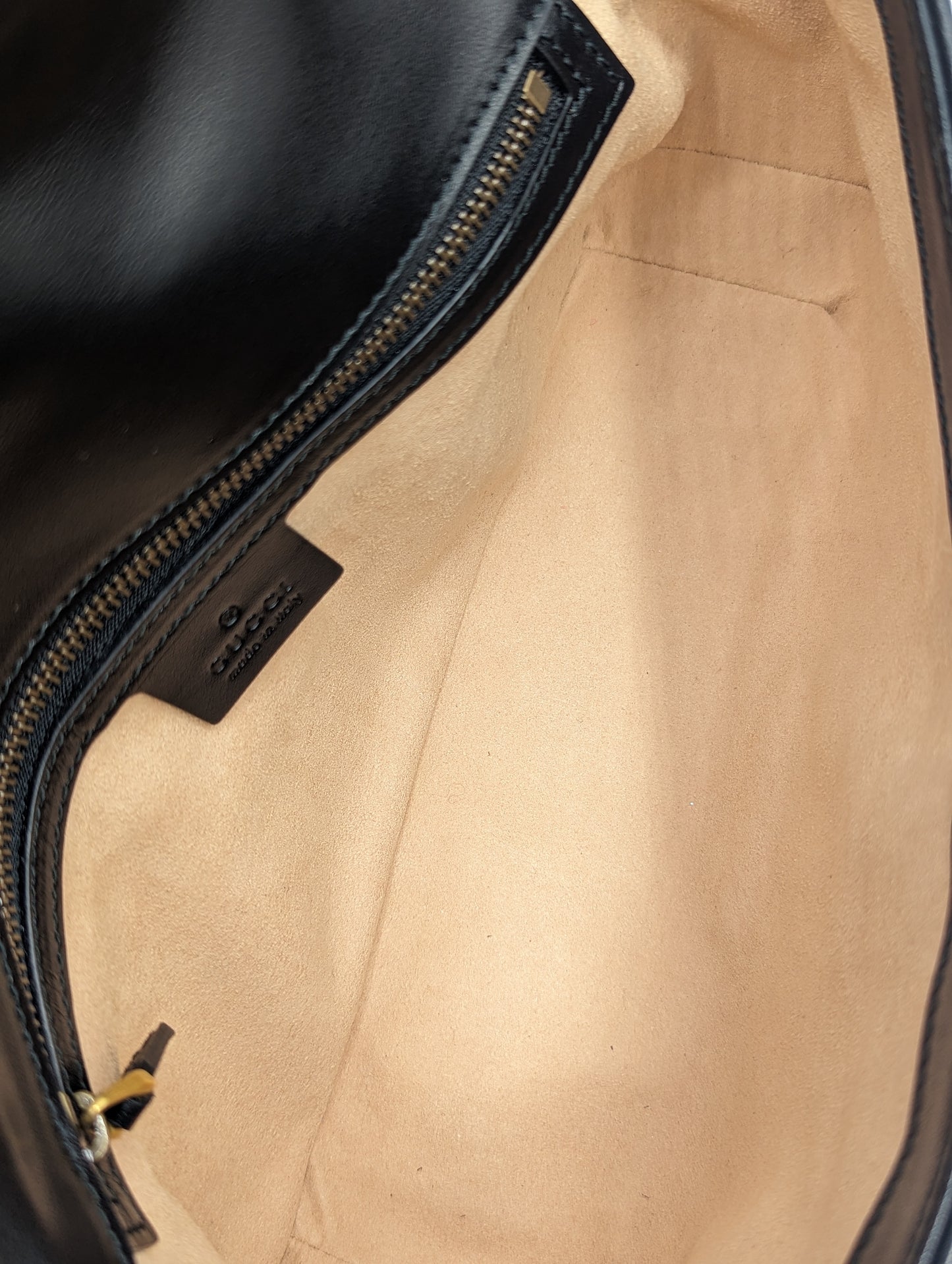 Gucci Marmont Small Flap Crossbody Shoulder Bag