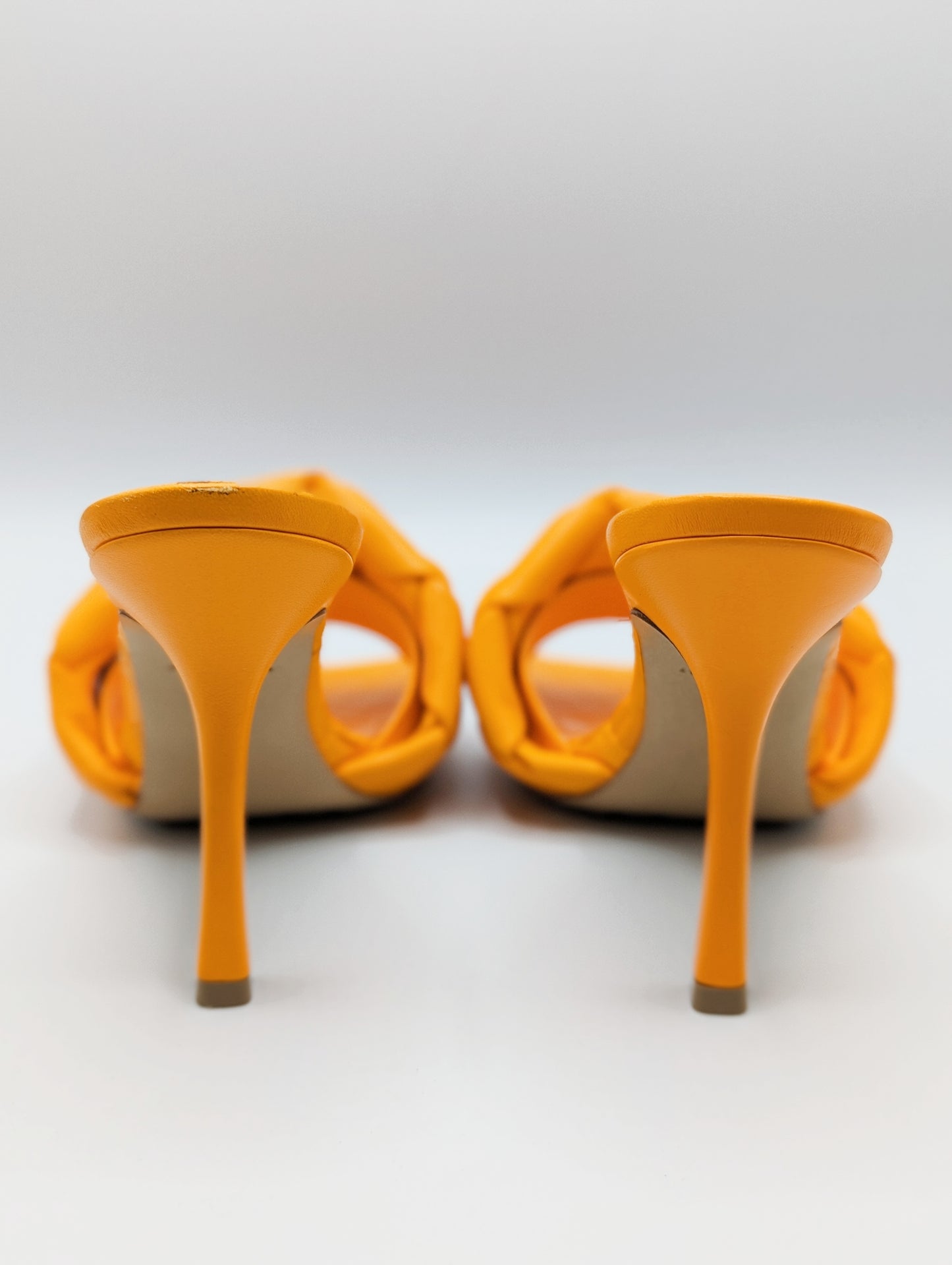 Bottega Veneta Tangerine Woven Lido Heels Size 39 Full Set